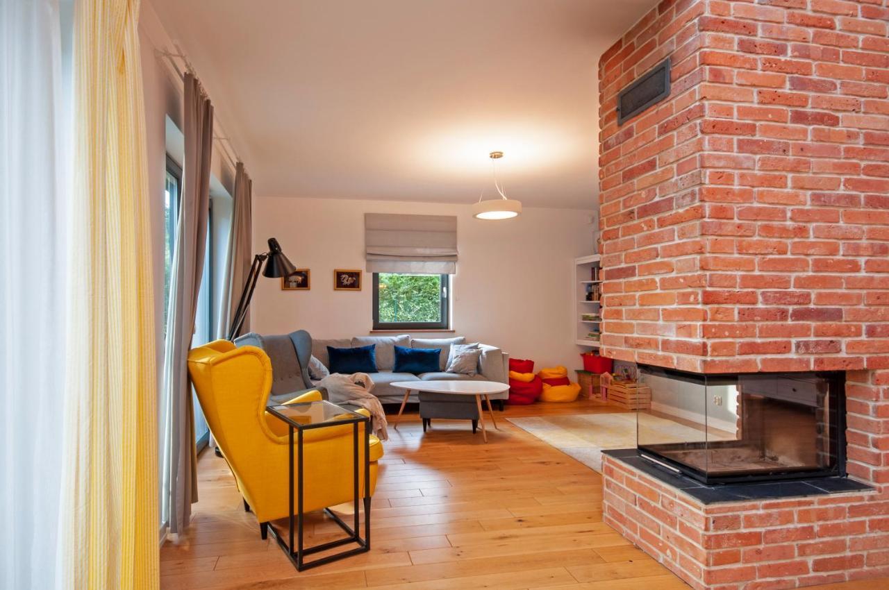 Wiselka Holiday House-1,2Km To The Beach; 5 Bedrooms, 3 Bahrooms; Fire Place. Private Sauna! Exterior photo